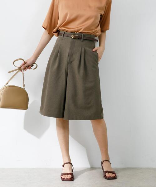 F by ROSSO(エフバイロッソ)の「『UR TECH DRYLUXE』F by ROSSO タックハーフパンツ(その他パンツ・レディース・ブラック/モカ/ベージュ・36/38)」の3枚目の写真