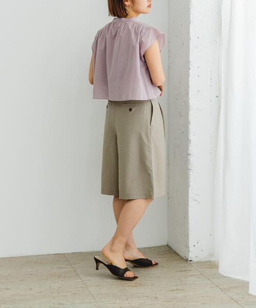 F by ROSSO(エフバイロッソ)の「『UR TECH DRYLUXE』F by ROSSO タックハーフパンツ(その他パンツ・レディース・ブラック/モカ/ベージュ・36/38)」の10枚目の写真