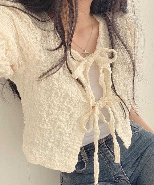 Lace Ladies(レースレディース)の「ジャガード リボン パフスリーブ 半袖 ショート丈 カーディガン(カーディガン/ボレロ・レディース・ブラック/アイボリー・FREE)」の5枚目の写真