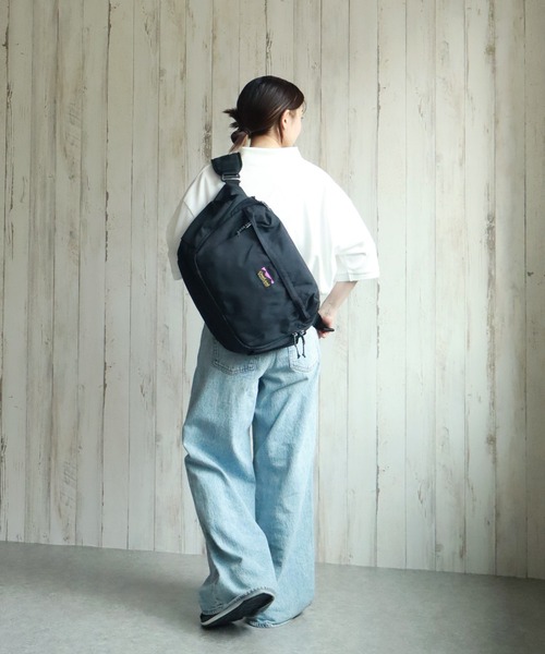 OverLand EQUIPMENT/オーバーランドイクイップメント】MESSENGER