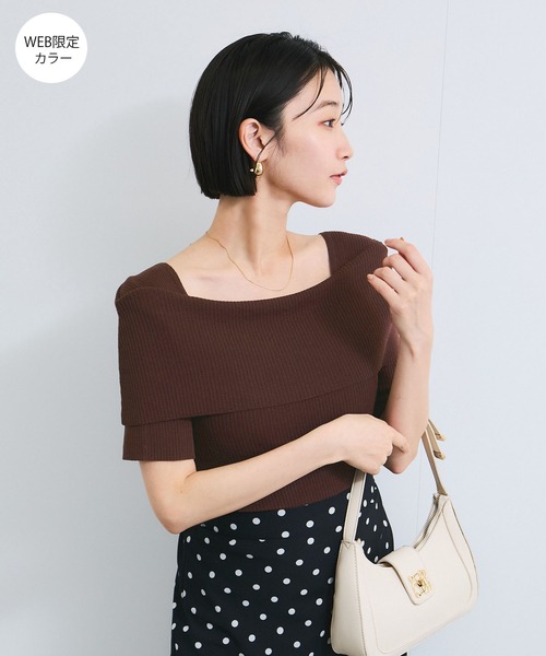 VIS（ビス）の「【アンチピリング/UVケア/洗える】オフショルハーフスリーブニット（ニット/セーター・レディース・オフホワイト/ネイビー/ダークブラウン/ライトグリーン/ピンク/ブラック/イエロー系その他・FREE）」の4枚目の写真