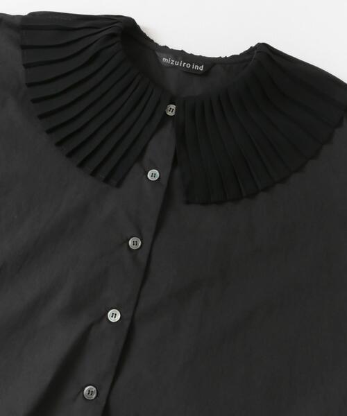 URBAN RESEARCH DOORS（アーバンリサーチドアーズ）の「pleats collar shirt（シャツ/ブラウス・レディース・ブラック/アイボリー・FREE）」の5枚目の写真