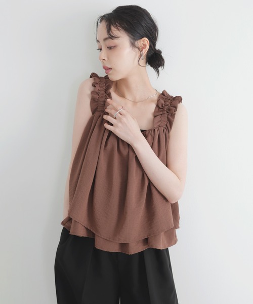 LIAN（リアン）の「フリルギャザーデザイントップス（キャミソール・レディース・ブラック/ブラウン/アイボリー・FREE）」の19枚目の写真