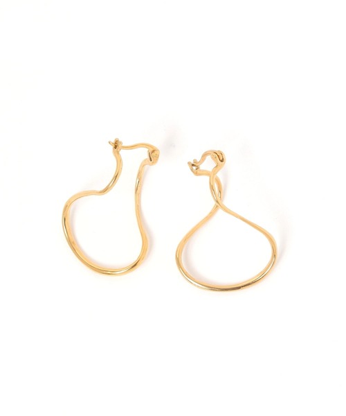 LEPSIM(レプシィム)の「ステンレスツイストピアス 490881(ピアス(両耳用)・レディース・ゴールド/シルバー・ONE SIZE)」の4枚目の写真