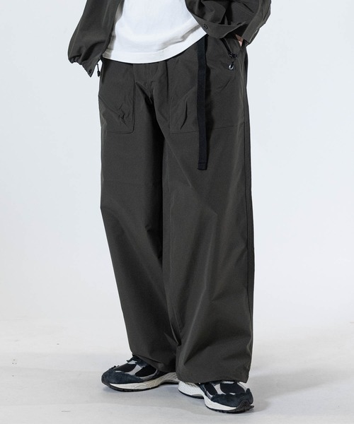 JOHN'S CLOSET（ジョンズクローゼット）の「【3】ストレッチリップストップ ベイカークライミング ワイドパンツ 【セットアップ展開】（チノパンツ・メンズ・ブラック/カーキ・MEDIUM/LARGE/X-LARGE）」の10枚目の写真