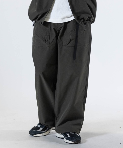 JOHN'S CLOSET（ジョンズクローゼット）の「【3】ストレッチリップストップ ベイカークライミング ワイドパンツ 【セットアップ展開】（チノパンツ・メンズ・ブラック/カーキ・MEDIUM/LARGE/X-LARGE）」の13枚目の写真