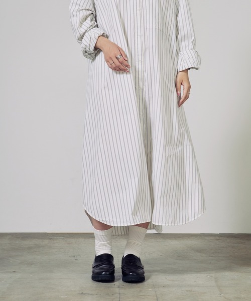 c/est(シーエ)の「c/est/シーエ LOSS シャツワンピース 秋物 秋服 2026年秋冬(シャツワンピース・レディース・ネイビー/オフホワイト/ブルー・FREE)」の22枚目の写真