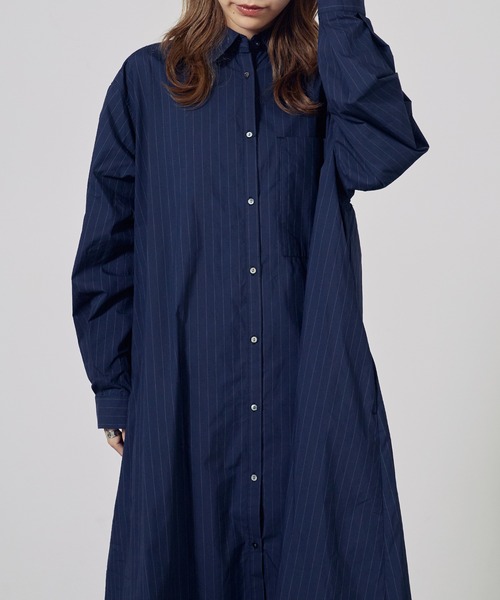 c/est(シーエ)の「c/est/シーエ LOSS シャツワンピース 秋物 秋服 2026年秋冬(シャツワンピース・レディース・ネイビー/オフホワイト/ブルー・FREE)」の17枚目の写真