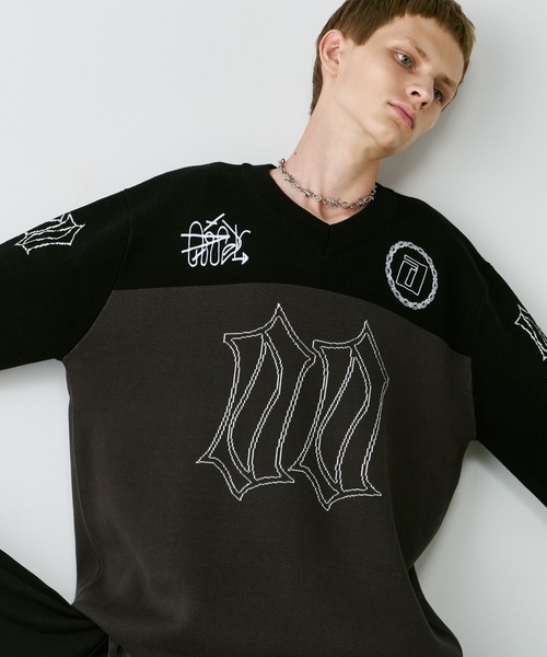 AIVER（アイバー）の「AIVER　フットボールオーバーニット（ニット/セーター・メンズ・ブラック/ダークグレー/グレー・LARGE/MEDIUM/SMALL）」の22枚目の写真