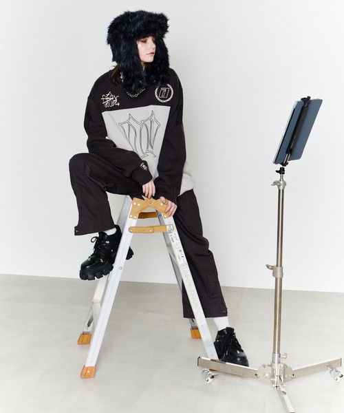 AIVER（アイバー）の「AIVER　フットボールオーバーニット（ニット/セーター・メンズ・ブラック/ダークグレー/グレー・LARGE/MEDIUM/SMALL）」の4枚目の写真