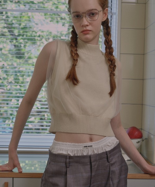 HONEY MI HONEY(ハニーミーハニー)の「over tulle no sleeve knit(ニット/セーター・レディース・オフホワイト/サックスブルー/ブラック/ピンク・FREE)」の2枚目の写真