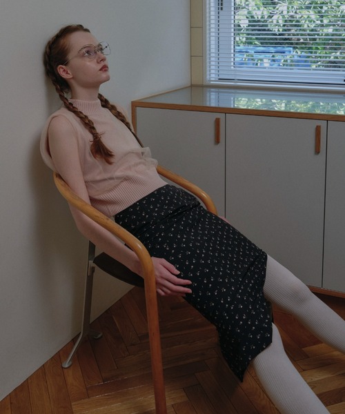 HONEY MI HONEY(ハニーミーハニー)の「over tulle no sleeve knit(ニット/セーター・レディース・オフホワイト/サックスブルー/ブラック/ピンク・FREE)」の7枚目の写真