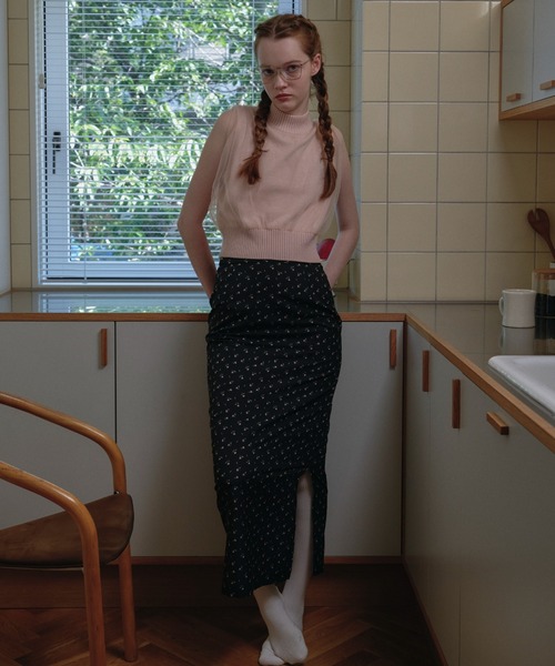 HONEY MI HONEY(ハニーミーハニー)の「over tulle no sleeve knit(ニット/セーター・レディース・オフホワイト/サックスブルー/ブラック/ピンク・FREE)」の5枚目の写真
