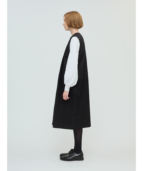 mizuiroind（ミズイロインド）の「mizuiro ind クルーネックピンタックワンピース（ワンピース・レディース・ブルー/ブラック/チャコールグレー・FREE）」の13枚目の写真