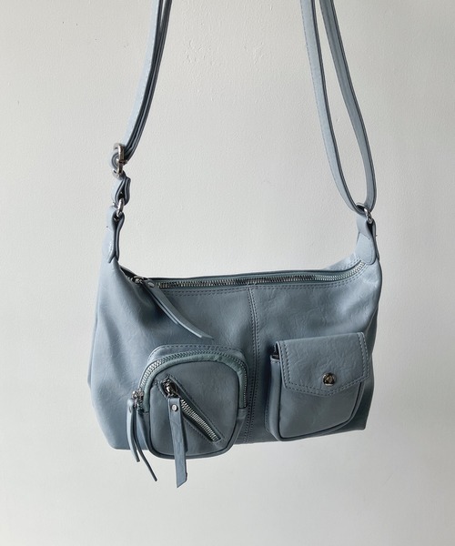 AS KNOW AS plus（アズノゥアズプラス）の「ダブルポケット エコレザーショルダーバッグ【ZOZOTOWN限定アイテム】（ショルダーバッグ・レディース・ブラック/オフホワイト/ブルー/ピンク・FREE）」の18枚目の写真