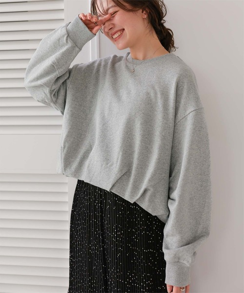 titivate（ティティベイト）の「ボリュームスリーブバルーンスウェットトップス（スウェット・レディース・チャコール/ネイビー/グレー/オフホワイト・M/L）」の3枚目の写真