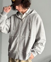 Classical Origin（クラシカルオリジン）の「「日常をアップデート。」アップリケデザインフルジップパーカー／Appliqu Detail Full-Zip Hoodie（パーカー）」