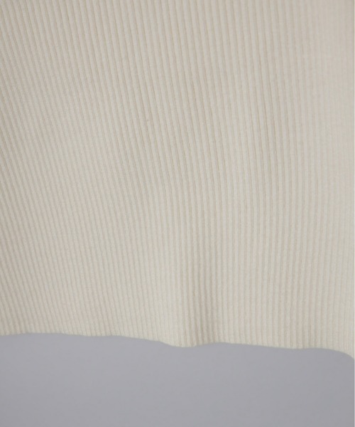 Olu.（オルドット）の「ショルダーリボンフレアスリーブニット（ニット/セーター・レディース・アイボリー/ブラック/ボルドー・FREE）」の11枚目の写真