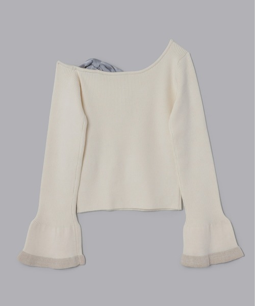 Olu.（オルドット）の「ショルダーリボンフレアスリーブニット（ニット/セーター・レディース・アイボリー/ブラック/ボルドー・FREE）」の5枚目の写真