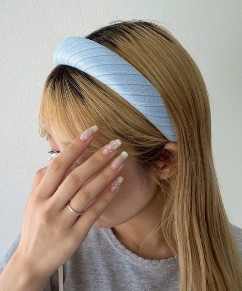 WEGO（ウィゴー）の「WEGO/アソートデザインカチューシャ（カチューシャ・レディース・ブルー/サックスブルー/ダークグレー/ホワイト・FREE）」の4枚目の写真