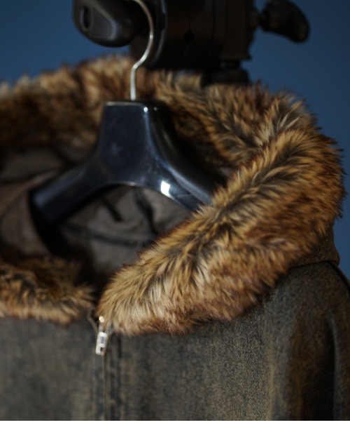 unrelaxing（アンリラクシング）の「ビッグシルエット ヴィンテージライク デニムファージャケット / デニムブルゾン / Gジャン デニムジャケット / デニムファーブルゾン / ファー付きデニムパーカー（ブルゾン・メンズ・ブラック/インディゴブルー/ブラック系その他・LARGE/MEDIUM）」の10枚目の写真