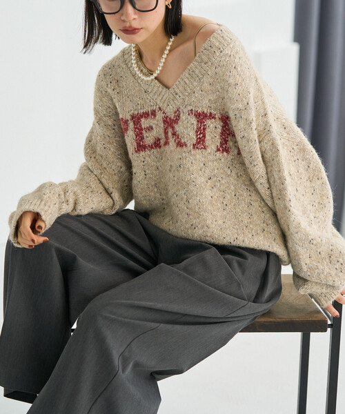 セール】メランジ Vネックロゴニット【限定展開】（ニット/セーター