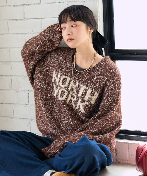 セール】メランジ Vネックロゴニット【限定展開】（ニット/セーター