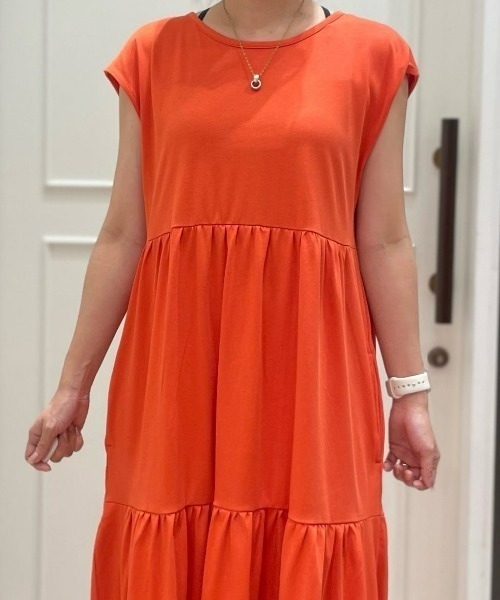 Right-on（ライトオン）の「【HONEYSUCKLE ROSE】接触冷感ティアードワンピース（ワンピース・レディース・レッド/ブラック・L/M）」の7枚目の写真