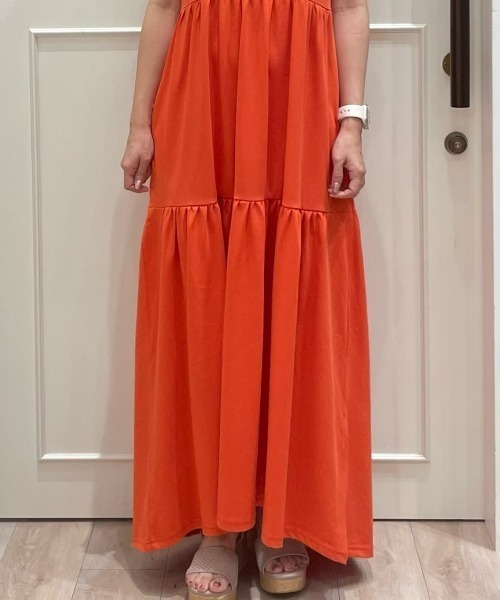 Right-on（ライトオン）の「【HONEYSUCKLE ROSE】接触冷感ティアードワンピース（ワンピース・レディース・レッド/ブラック・L/M）」の8枚目の写真