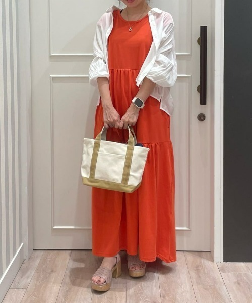 Right-on（ライトオン）の「【HONEYSUCKLE ROSE】接触冷感ティアードワンピース（ワンピース・レディース・レッド/ブラック・L/M）」の9枚目の写真