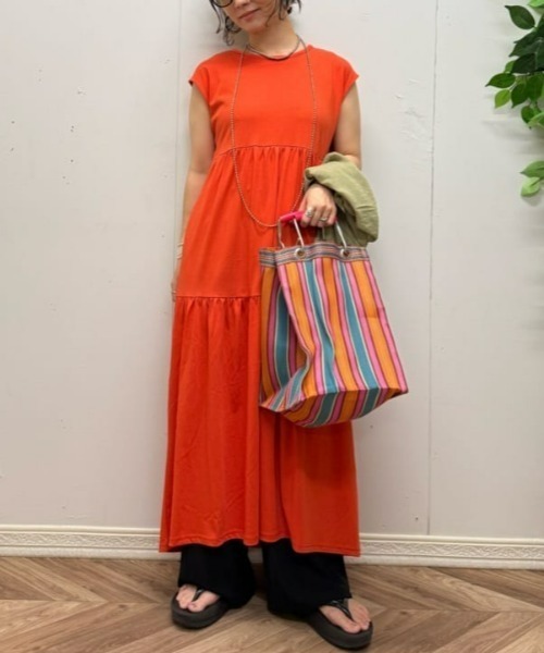 Right-on（ライトオン）の「【HONEYSUCKLE ROSE】接触冷感ティアードワンピース（ワンピース・レディース・レッド/ブラック・L/M）」の18枚目の写真