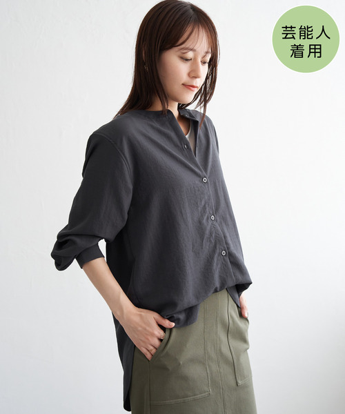 ikka(イッカ)の「【親子コーデ】マルチWAYバンドカラーシャツ(シャツ/ブラウス・レディース・オフホワイト/チャコールグレー/ブルー/グリーン/オレンジ/ダークベージュ・M/L/S)」の3枚目の写真