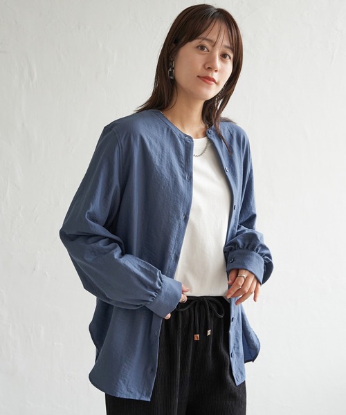 ikka(イッカ)の「【親子コーデ】マルチWAYバンドカラーシャツ(シャツ/ブラウス・レディース・オフホワイト/チャコールグレー/ブルー/グリーン/オレンジ/ダークベージュ・M/L/S)」の12枚目の写真