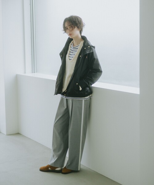 B:MING by BEAMS（ビーミングバイビームス）の「ライン パンツ（S～M）（スラックス・レディース・ネイビー/ライトグレー・SMALL/MEDIUM）」の2枚目の写真