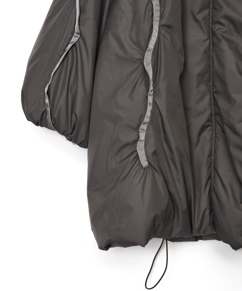 AULA AILA(アウラアイラ)の「リバーシブルモンスターコート(ダウンジャケット/コート・レディース・グレー/カーキ/ブラック・0)」の8枚目の写真