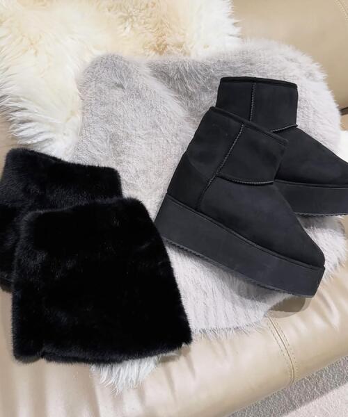 ESPERANZA（エスペランサ）の「フェイクファー付き2WAYムートン調ブーツ（ブーツ・レディース・アイボリー系/ブラック系・M/S/LL/L）」の12枚目の写真