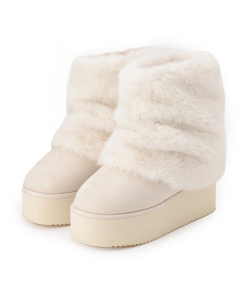 ESPERANZA（エスペランサ）の「フェイクファー付き2WAYムートン調ブーツ（ブーツ・レディース・アイボリー系/ブラック系・M/S/LL/L）」の14枚目の写真