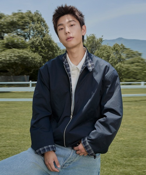 TOBEE（トゥビー）の「【TOBEE】リラックスフィット スタンドカラー ジップブルゾン/2wayリバーシブル ジャケット チェック&無地（ブルゾン・メンズ・ベージュ/ネイビー・LARGE/X-LARGE/MEDIUM）」の12枚目の写真