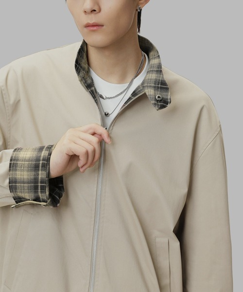 TOBEE（トゥビー）の「【TOBEE】リラックスフィット スタンドカラー ジップブルゾン/2wayリバーシブル ジャケット チェック&無地（ブルゾン・メンズ・ベージュ/ネイビー・LARGE/X-LARGE/MEDIUM）」の18枚目の写真