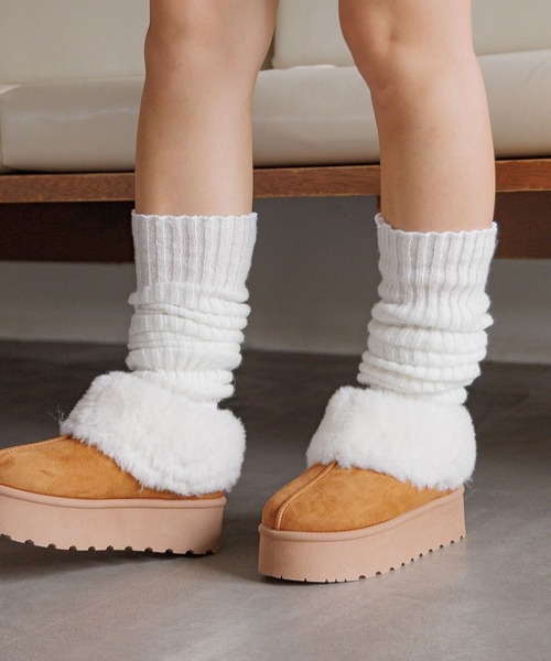 GLOBAL WORK（グローバルワーク）の「厚底ムートンサボ/AND YUA ANY/571611（ブーツ・キッズ・ベージュ/キャメル・MEDIUM/SMALL/LARGE）」の9枚目の写真