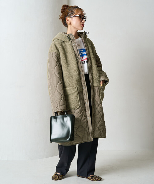 FREAK'S STORE(フリークスストア)の「限定展開 ボア×キルティング 切り替え ロングコート(その他アウター・レディース・グレー/ベージュ/ブラック・フリ-)」の6枚目の写真