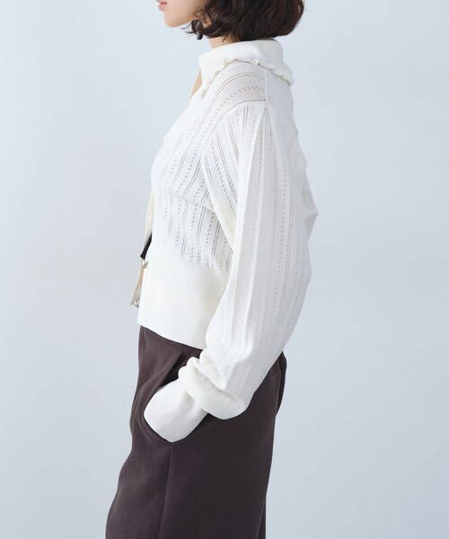 CODE A(コードエー)の「sleek collar knit(カーディガン/ボレロ・レディース・ブラック/ホワイト/ダークブラウン・00)」の11枚目の写真