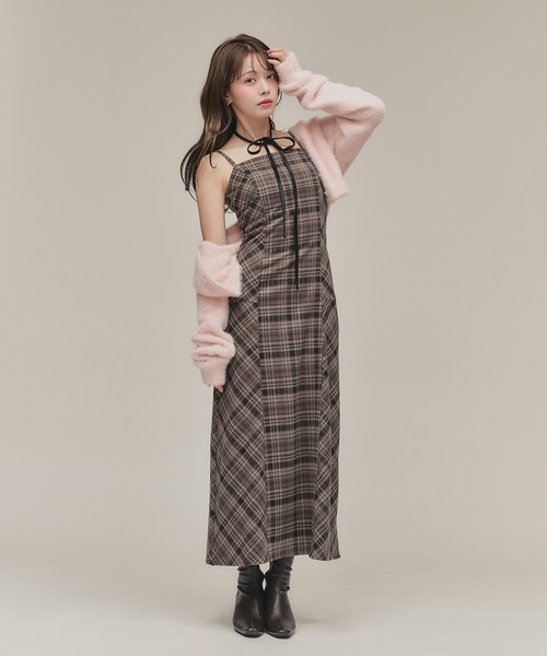 fupel（フぺル）の「Multi-way velour ribbon check cami onepiece / マルチウェイチェックキャミワンピース（ワンピース・レディース・ブラック/ブラウン・FREE）」の2枚目の写真