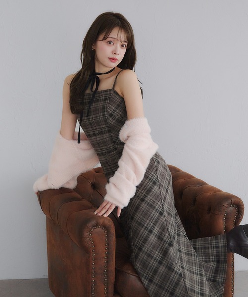 fupel（フぺル）の「Multi-way velour ribbon check cami onepiece / マルチウェイチェックキャミワンピース（ワンピース・レディース・ブラック/ブラウン・FREE）」の6枚目の写真