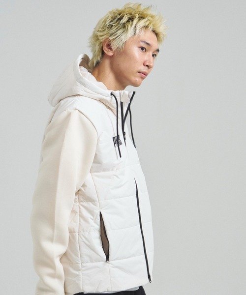 PARIS SAINT-GERMAIN(パリサンジェルマン)の「PSG_EMB LOGO-ハイブリットJKT(その他アウター・メンズ・アイボリー/ブラック・M/L/XL)」の8枚目の写真