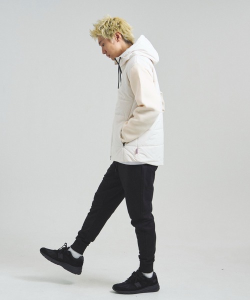 PARIS SAINT-GERMAIN(パリサンジェルマン)の「PSG_EMB LOGO-ハイブリットJKT(その他アウター・メンズ・アイボリー/ブラック・M/L/XL)」の16枚目の写真