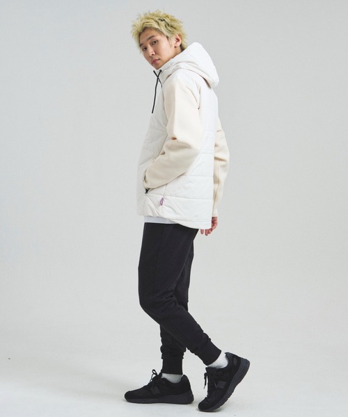 PARIS SAINT-GERMAIN(パリサンジェルマン)の「PSG_EMB LOGO-ハイブリットJKT(その他アウター・メンズ・アイボリー/ブラック・M/L/XL)」の17枚目の写真