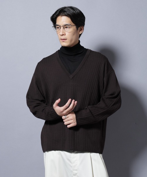 NANO universe（ナノユニバース）の「CICA&UVカット リブニットVネック（ニット/セーター・メンズ・グレー/ブラック/ブラウン・L/M）」の11枚目の写真