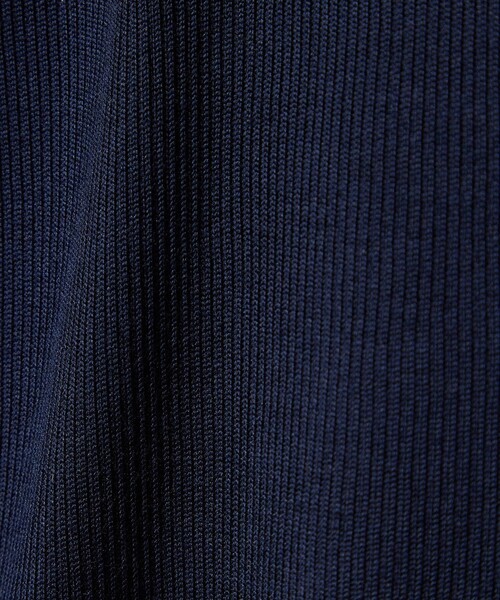 UNITED ARROWS(ユナイテッドアローズ)の「シルク リブ クルーネック ニット(ニット/セーター・レディース・ブラック/ライトグレー/ホワイト/ダークブラウン/ベージュ/ネイビー・FREE)」の22枚目の写真