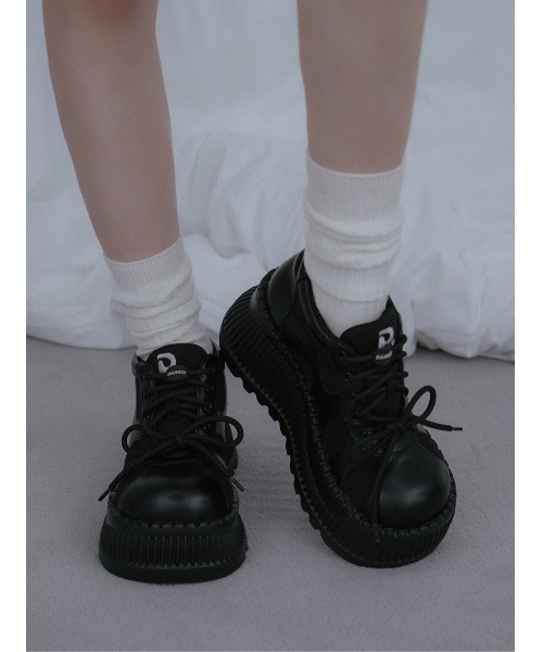 Darich(ダーリッチ)の「Dロゴボリュームスニーカー(スニーカー・レディース・ブラック・L/M/S/XS/XL)」の1枚目の写真